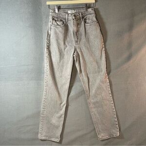 ABERCROMBIE & FITCH Women's Size 27 Gray 90s Straight Ultra High Rise Jeans